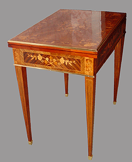 Table &agrave; jeu marquet&eacute;e transition