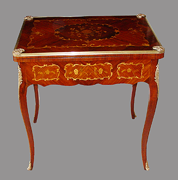 Table &agrave; jeu marquetterie Louis XV