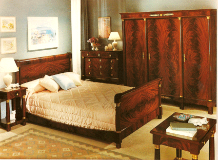 Chambre &agrave; coucher en ronce d'acajou et acajou