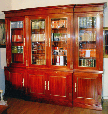 Biblioth&egrave;que Louis XVI en acajou massif